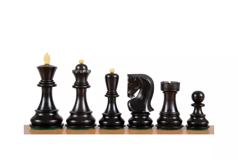 Figure di scacchi in legno intagliato in ebano da 4 pollici di Zagabria