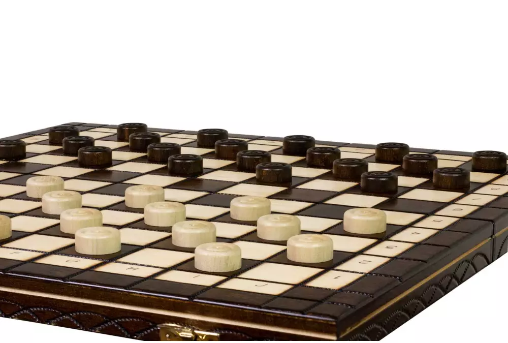 Gli scacchi di Capablanca (Capablanca chess) - una sfida per il giocatore di scacchi