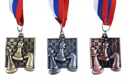 Medaglia quadrata di scacchi - oro