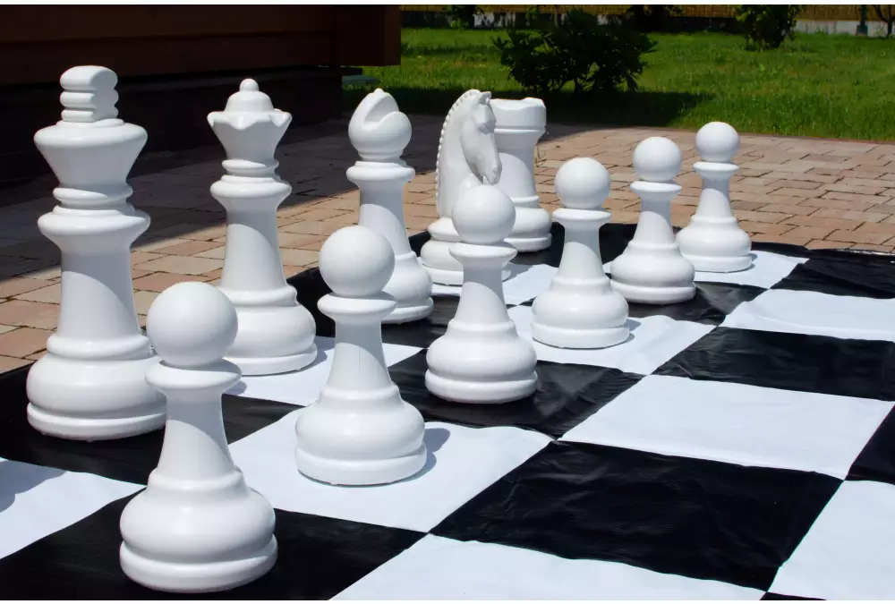 Figure in plastica per scacchi da esterno/giardino (altezza re 45 cm)